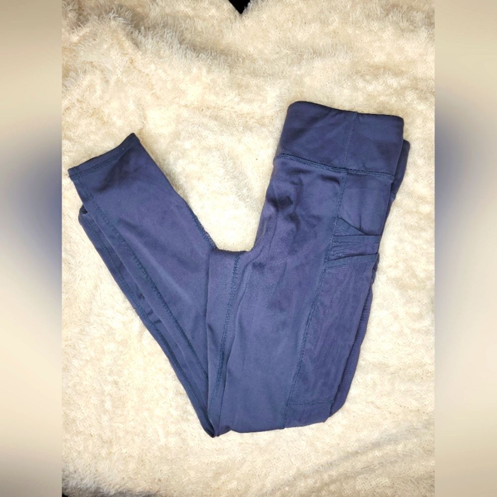CLEARANCE Fabletics Leggings sz Small